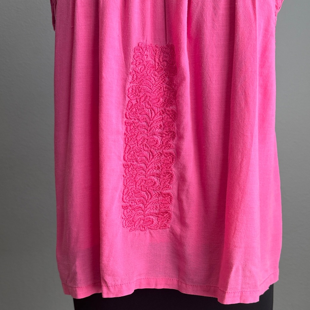 Women’s Pink Embroidered Sleeveless Blouse - Picture 4 of 11